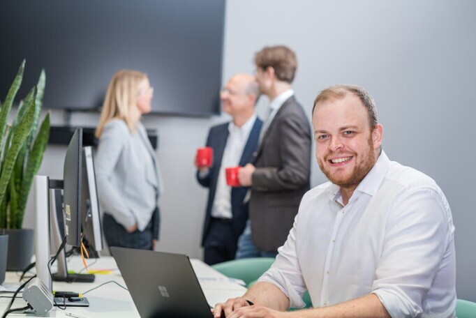 Senior Business Analyst (gn) Regulierung & Rating, 1. Bild